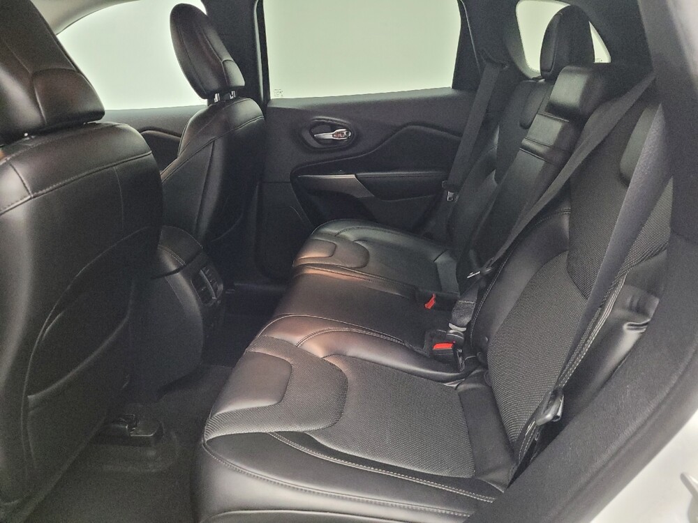 2019 Jeep Cherokee in Eastpointe, MI 48021 - 18143568 18
