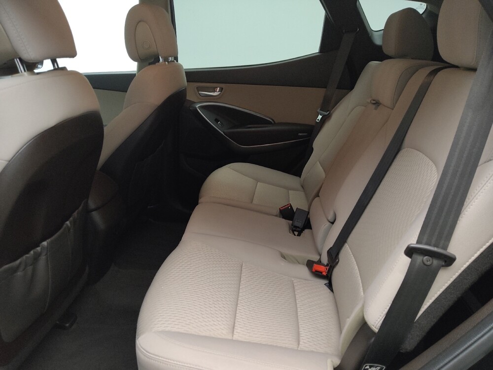 2018 Hyundai Santa Fe in Eastpointe, MI 48021 - 18143569 18
