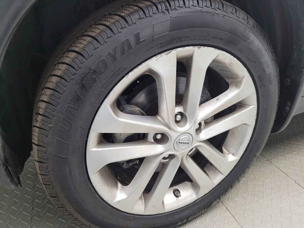 2016 Nissan Juke in Eastpointe, MI 48021 - 18143570 31