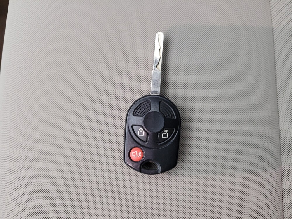2015 Ford Escape in Eastpointe, MI 48021 - 18143571 32