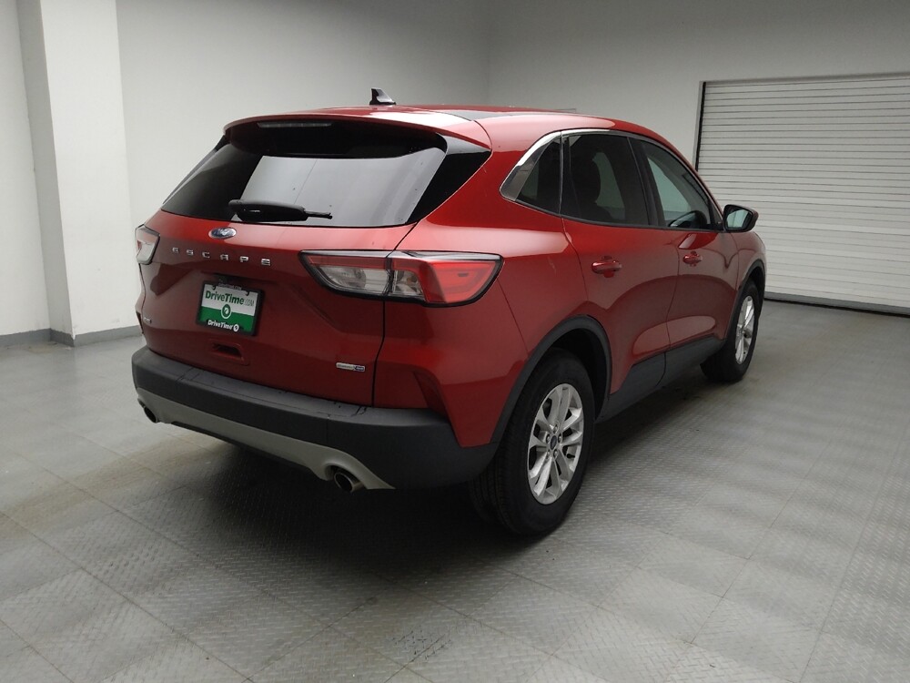 2020 Ford Escape in Eastpointe, MI 48021 - 18143574 9