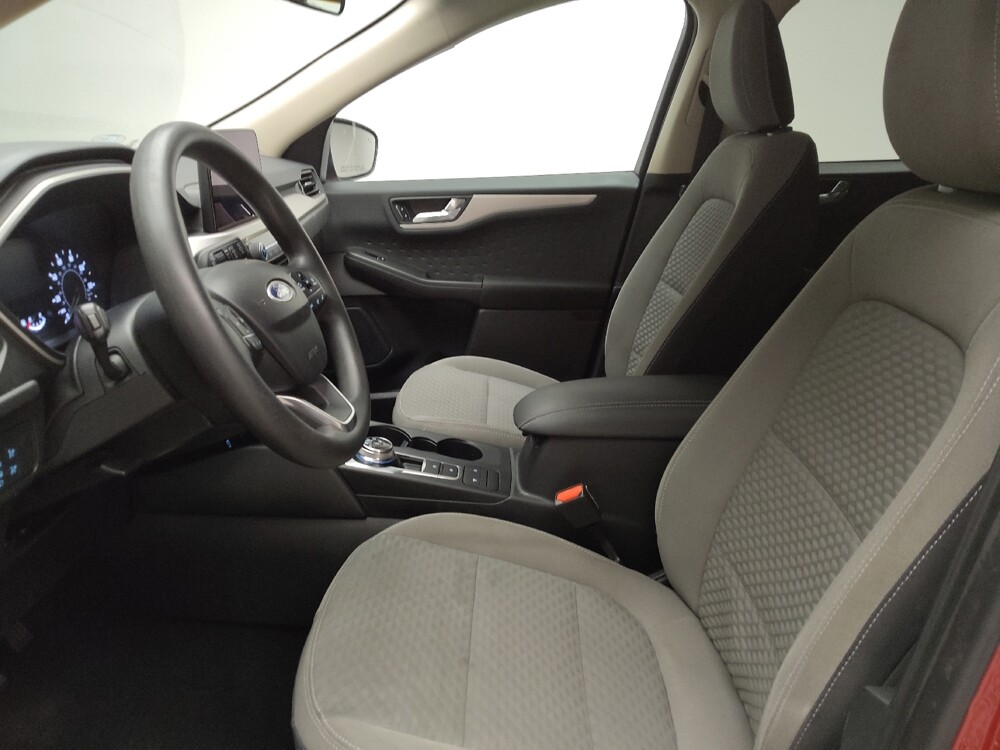 2020 Ford Escape in Eastpointe, MI 48021 - 18143574 17