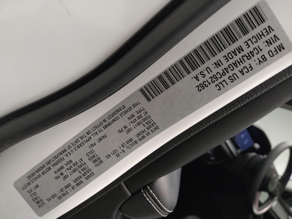 2023 Jeep Grand Cherokee in Eastpointe, MI 48021 - 18143576 33