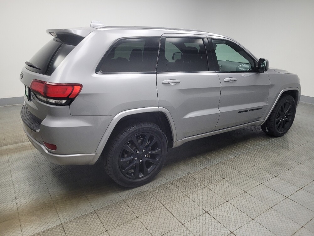 2019 Jeep Grand Cherokee in Indianapolis, IN 46222 - 18143578 10