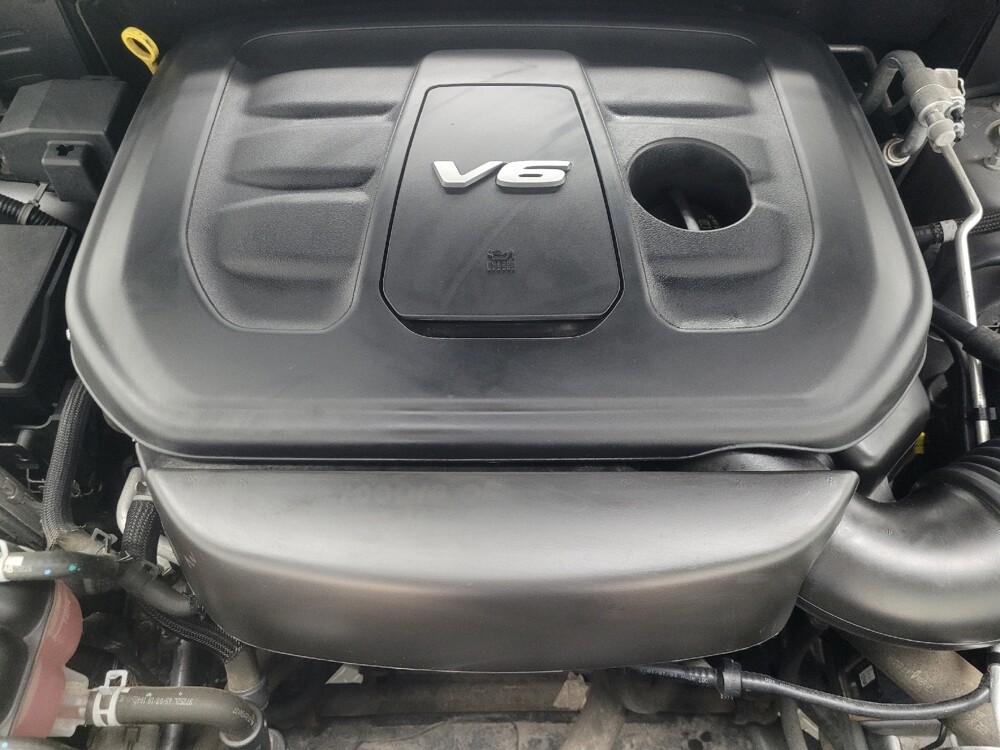 2019 Jeep Grand Cherokee in Indianapolis, IN 46222 - 18143578 30