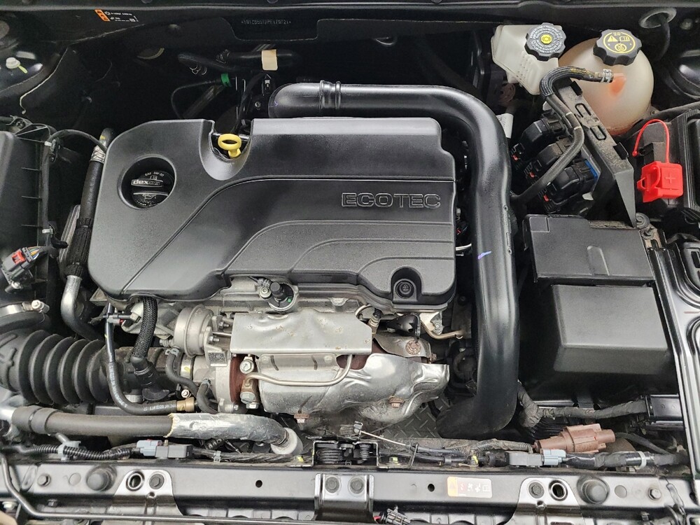2023 Chevrolet Malibu in Eastpointe, MI 48021 - 18143580 30