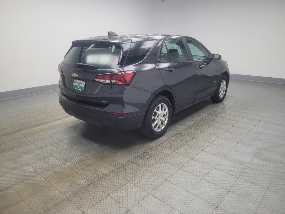 2022 Chevrolet Equinox in Mishawaka, IN 46545 - 18143582 10