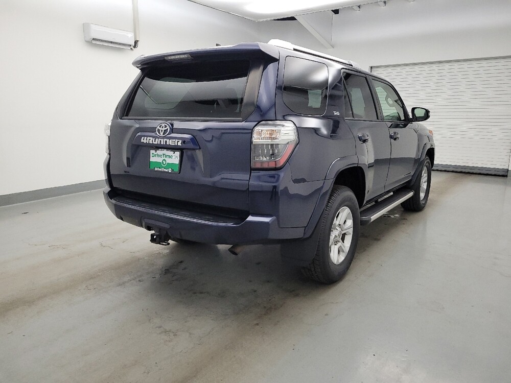 2018 Toyota 4Runner in Columbus, OH 43231 - 18143586 9