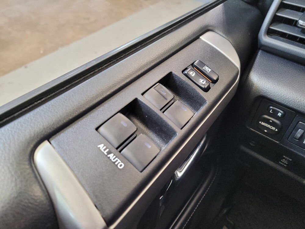 2018 Toyota 4Runner in Columbus, OH 43231 - 18143586 27