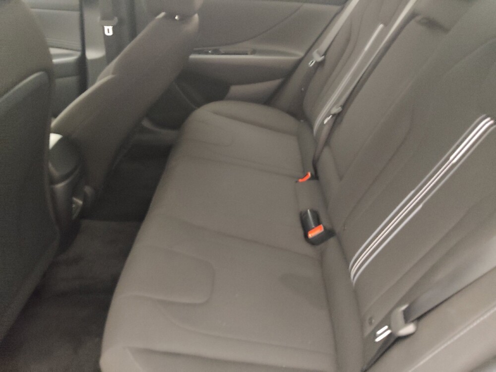 2025 Hyundai Elantra in Tallahassee, FL 32304 - 18143590 18