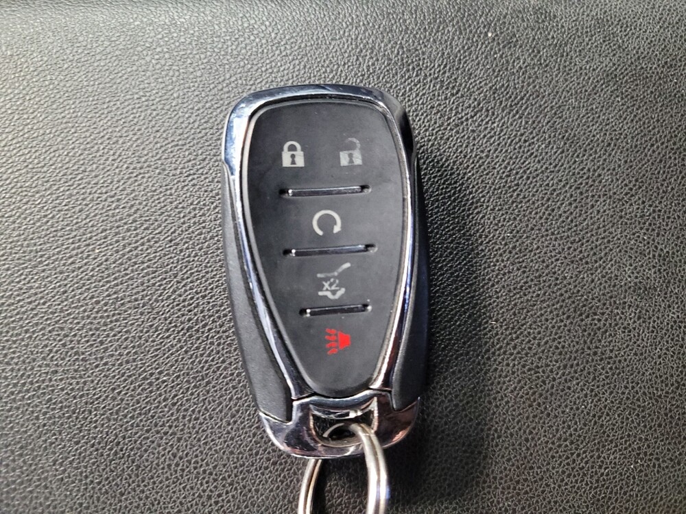 2020 Chevrolet Equinox in Tampa, FL 33619 - 18143591 32
