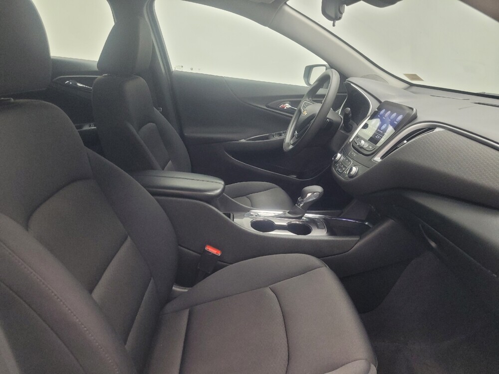 2023 Chevrolet Malibu in Mishawaka, IN 46545 - 18143601 21