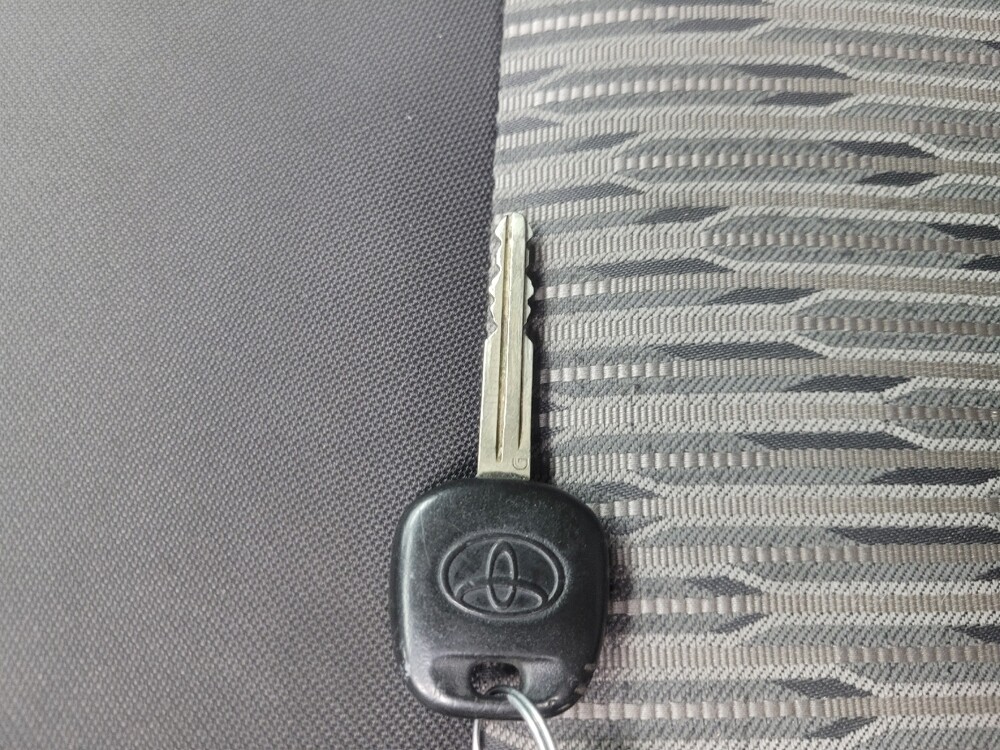 2016 Toyota Tundra in Indianapolis, IN 46222 - 18143605 32