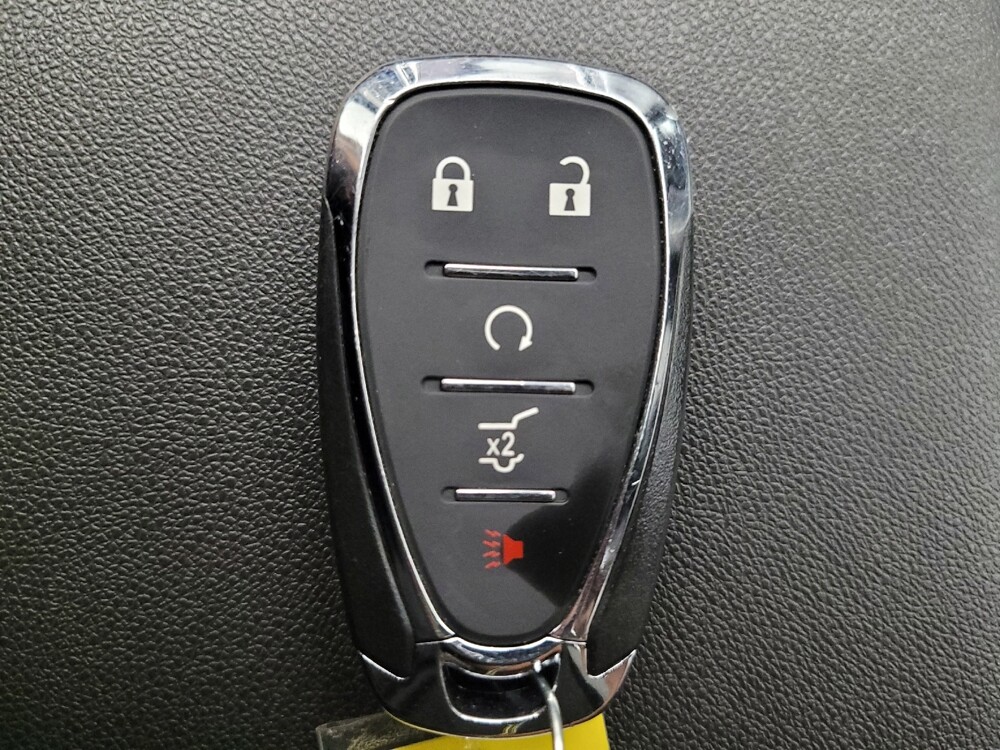 2020 Chevrolet Equinox in Columbus, OH 43228 - 18143611 32