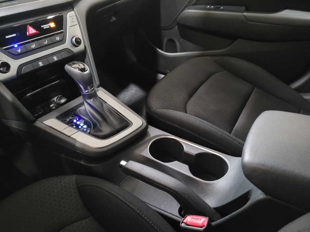 2018 Hyundai Elantra in New Castle, DE 19720 - 18143618 26