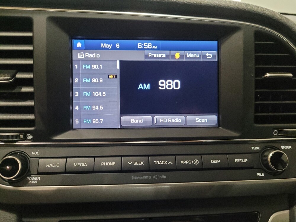 2018 Hyundai Elantra in New Castle, DE 19720 - 18143618 25