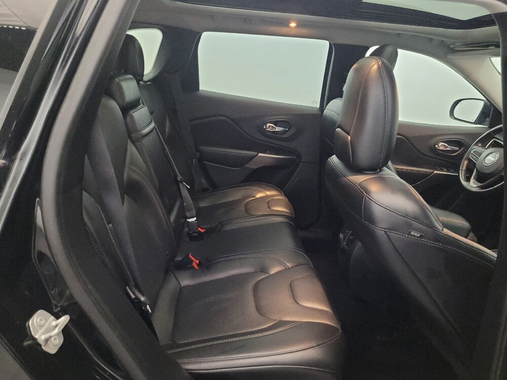2019 Jeep Cherokee in New Castle, DE 19720 - 18143621 19