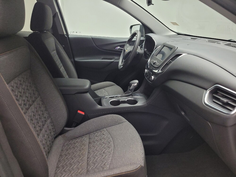 2022 Chevrolet Equinox in Eastpointe, MI 48021 - 18143624 21