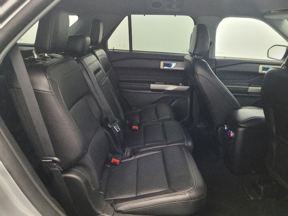 2023 Ford Explorer in Allentown, PA 18103 - 18143630 19