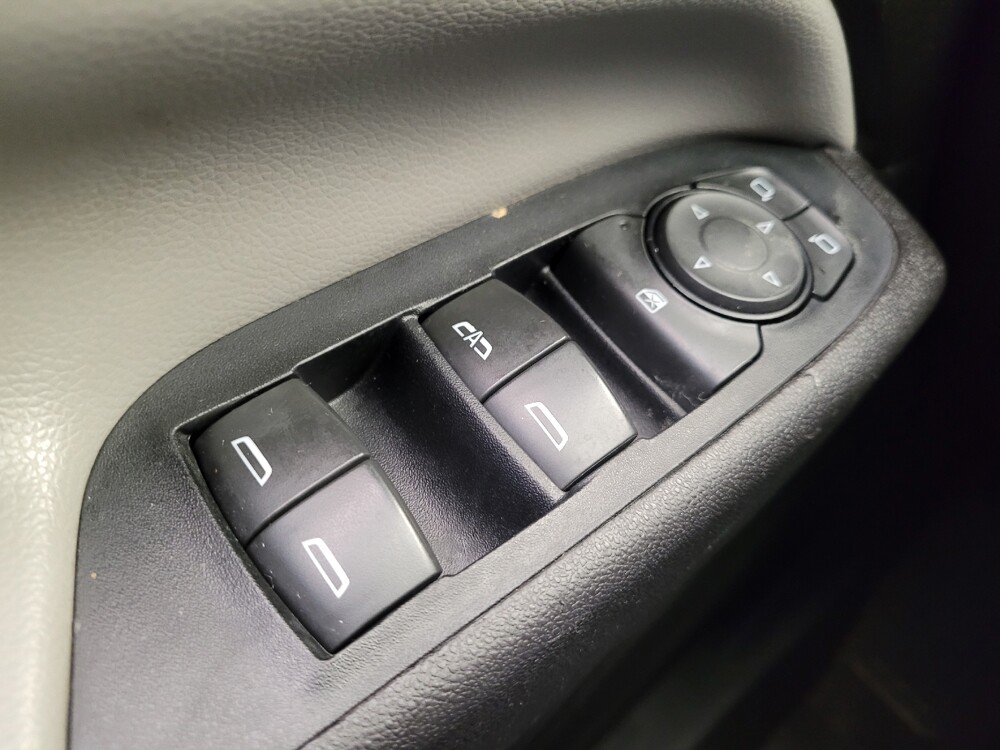 2020 Chevrolet Equinox in Columbus, OH 43228 - 18143632 27