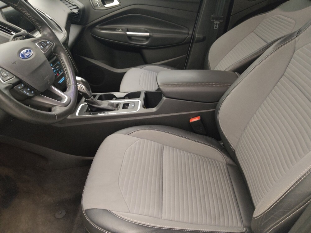 2019 Ford Escape in Tallahassee, FL 32304 - 18143635 17