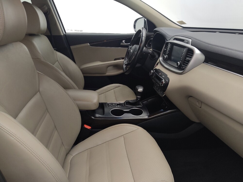 2019 Kia Sorento in Orlando, FL 32808 - 18143657 19