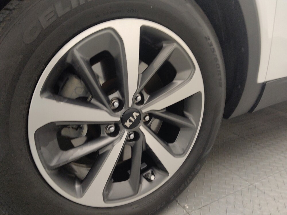 2019 Kia Sorento in Orlando, FL 32808 - 18143657 31
