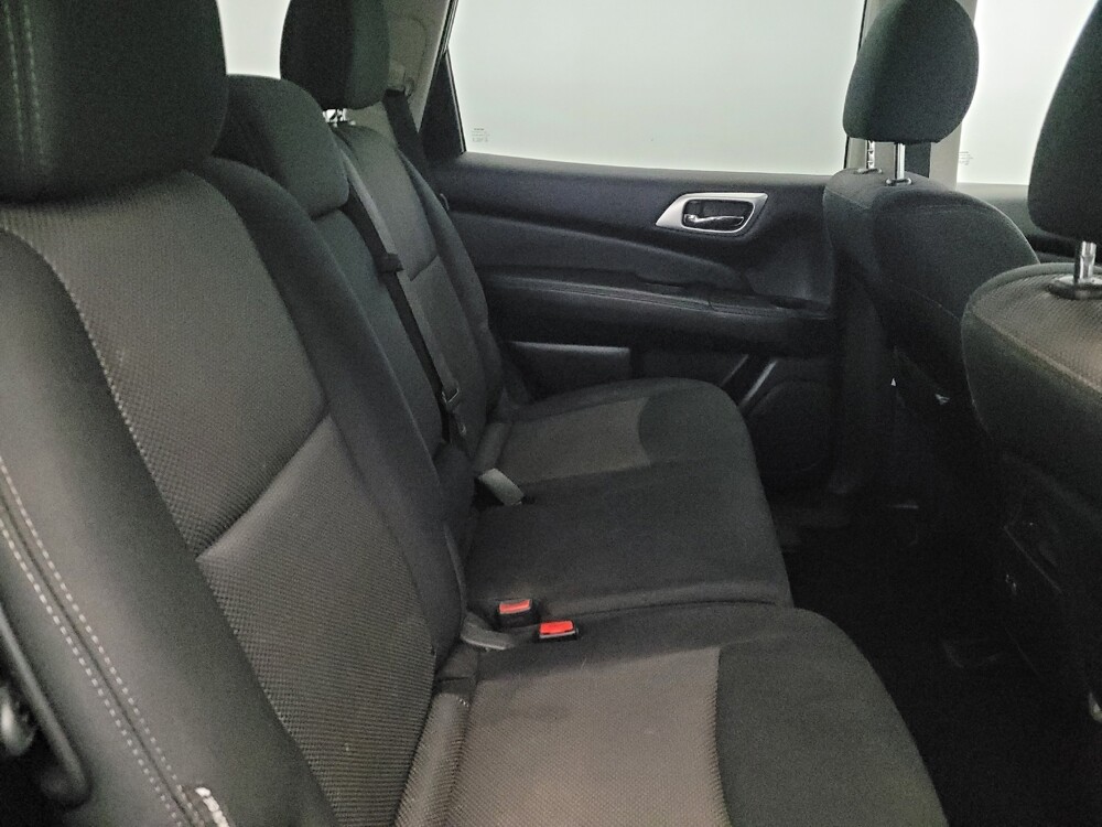 2019 Nissan Pathfinder in New Castle, DE 19720 - 18143660 19