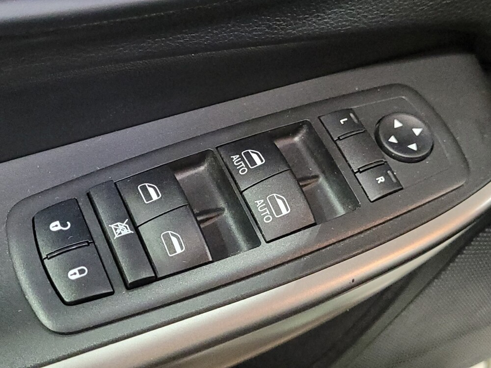 2019 Jeep Cherokee in New Castle, DE 19720 - 18143661 27