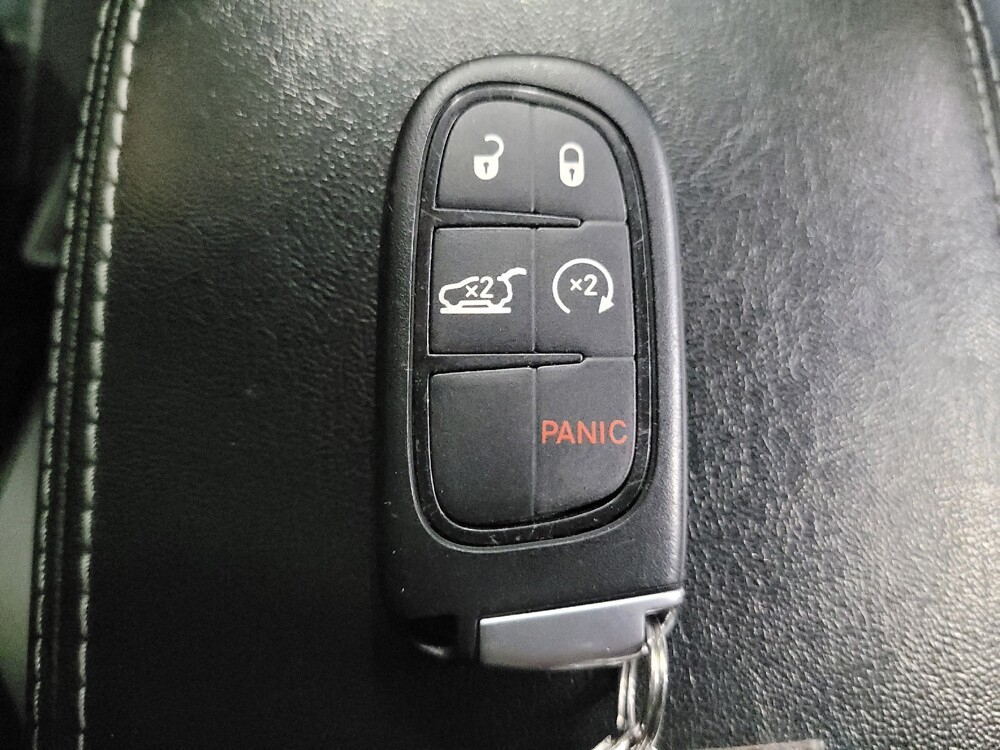 2019 Jeep Cherokee in New Castle, DE 19720 - 18143667 32