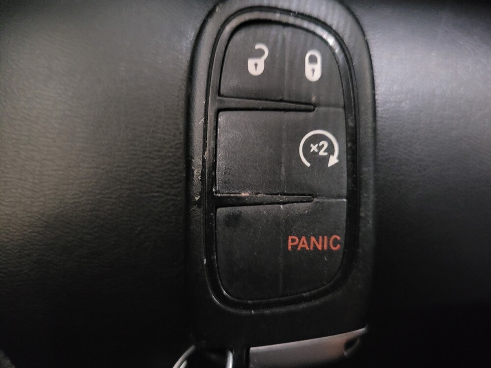 2020 Jeep Cherokee in Pittsburgh, PA 15236 - 18143668 32