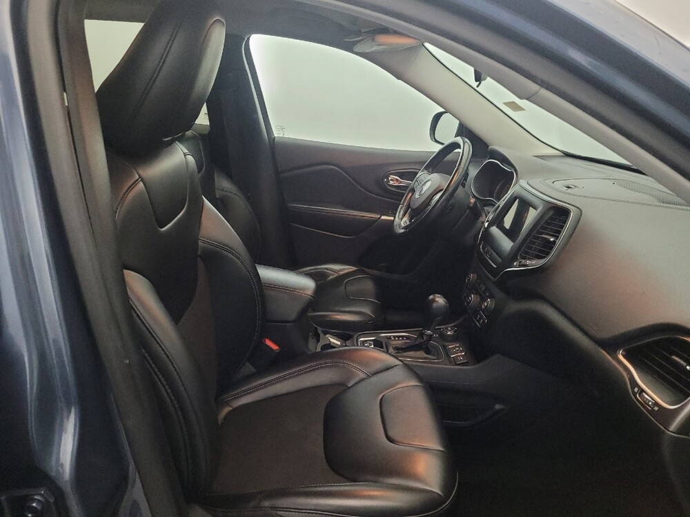 2020 Jeep Cherokee in Pittsburgh, PA 15236 - 18143668 21