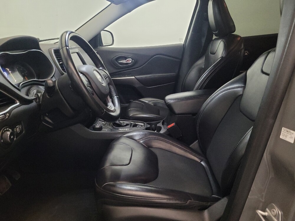 2019 Jeep Cherokee in Pittsburgh, PA 15236 - 18143671 17