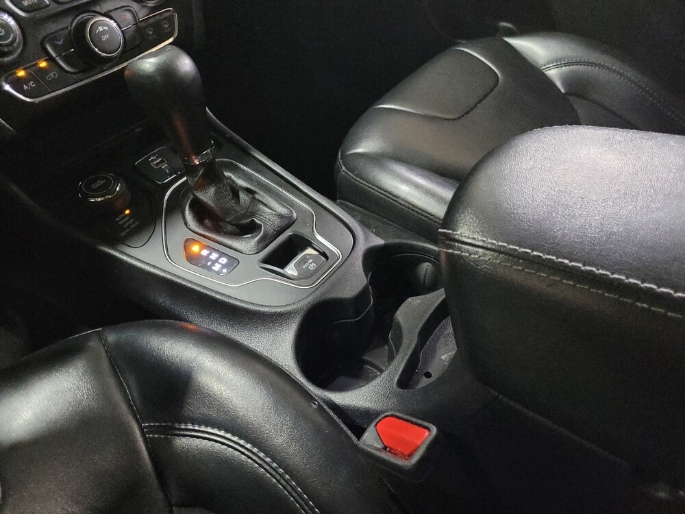 2019 Jeep Cherokee in Pittsburgh, PA 15236 - 18143671 26