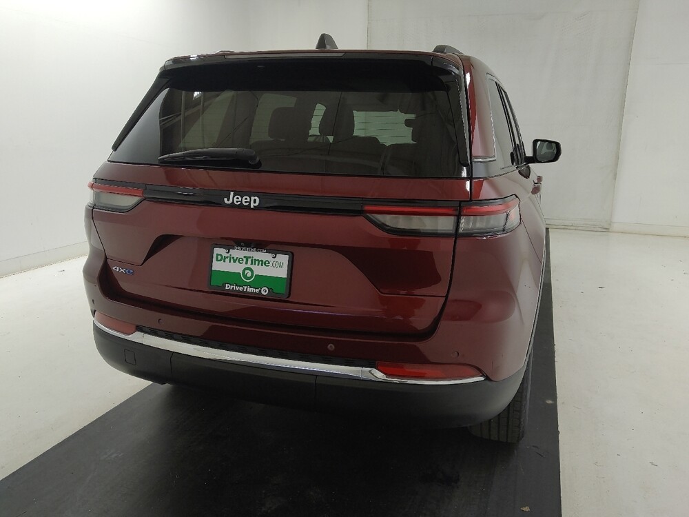 2023 Jeep Grand Cherokee in St. Louis, MO 63136 - 18143682 7