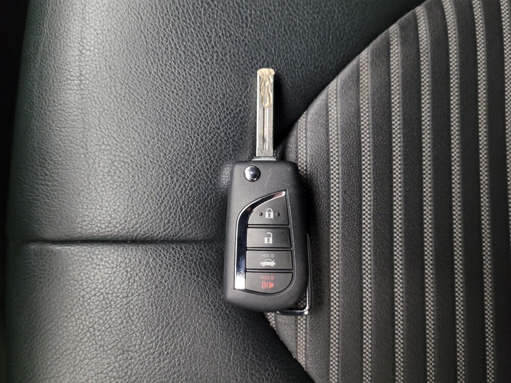 2021 Toyota Camry in Riverside, CA 92504 - 18143686 32