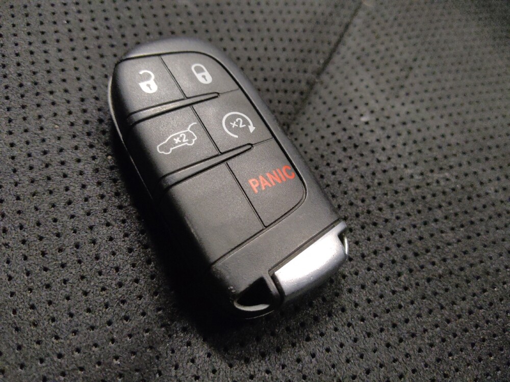 2022 Jeep Grand Cherokee in Phoenix, AZ 85015 - 18143687 32
