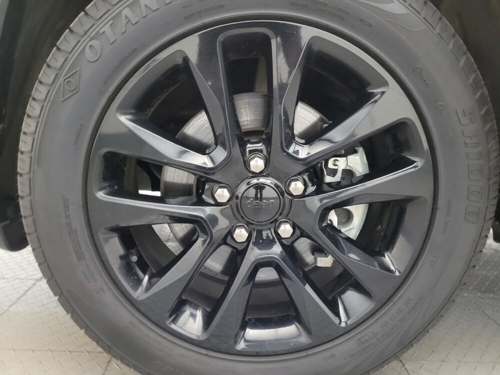 2022 Jeep Grand Cherokee in Phoenix, AZ 85015 - 18143687 31