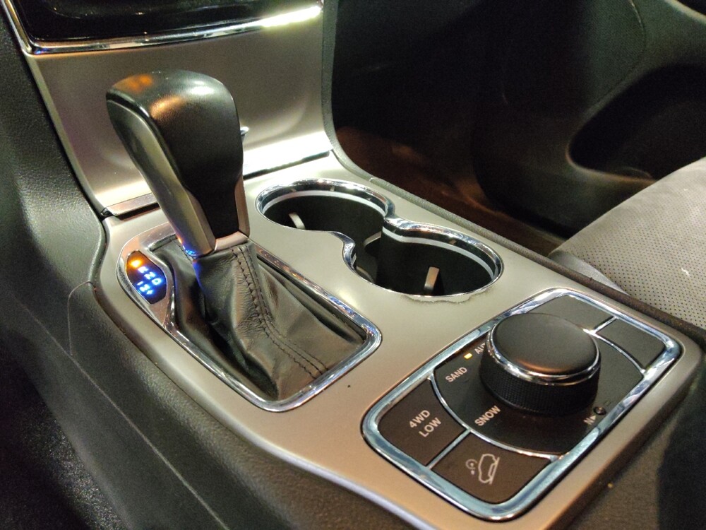 2022 Jeep Grand Cherokee in Phoenix, AZ 85015 - 18143687 26