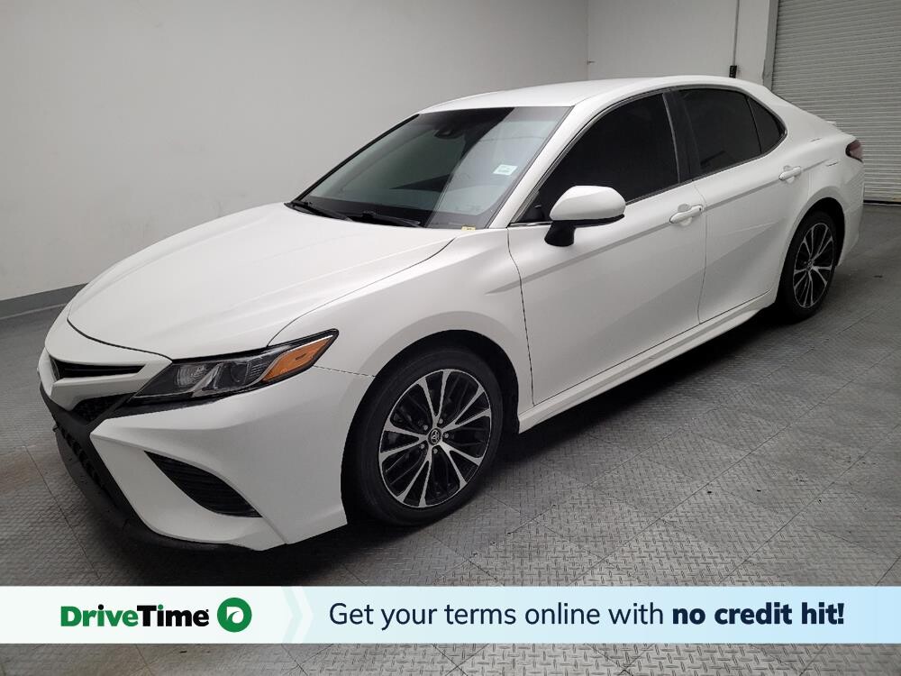 2018 Toyota Camry in Riverside, CA 92504 - 18143695