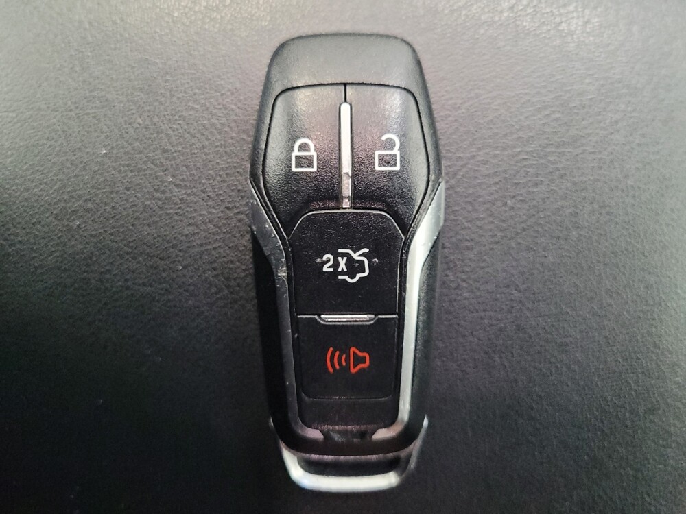 2016 Ford Edge in Las Vegas, NV 89102 - 18143700 32