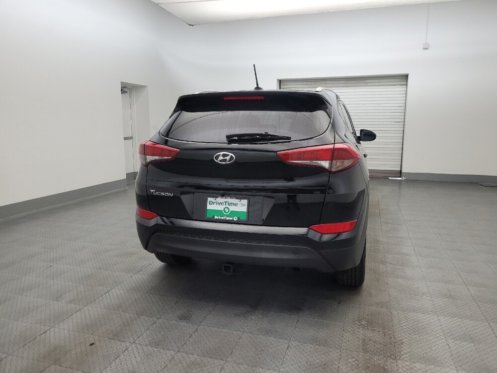 2017 Hyundai Tucson in Phoenix, AZ 85022 - 18143704 7