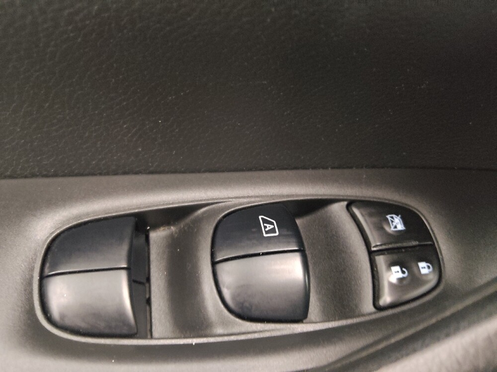 2020 Nissan Rogue Sport in Bradenton, FL 34207 - 18143710 27