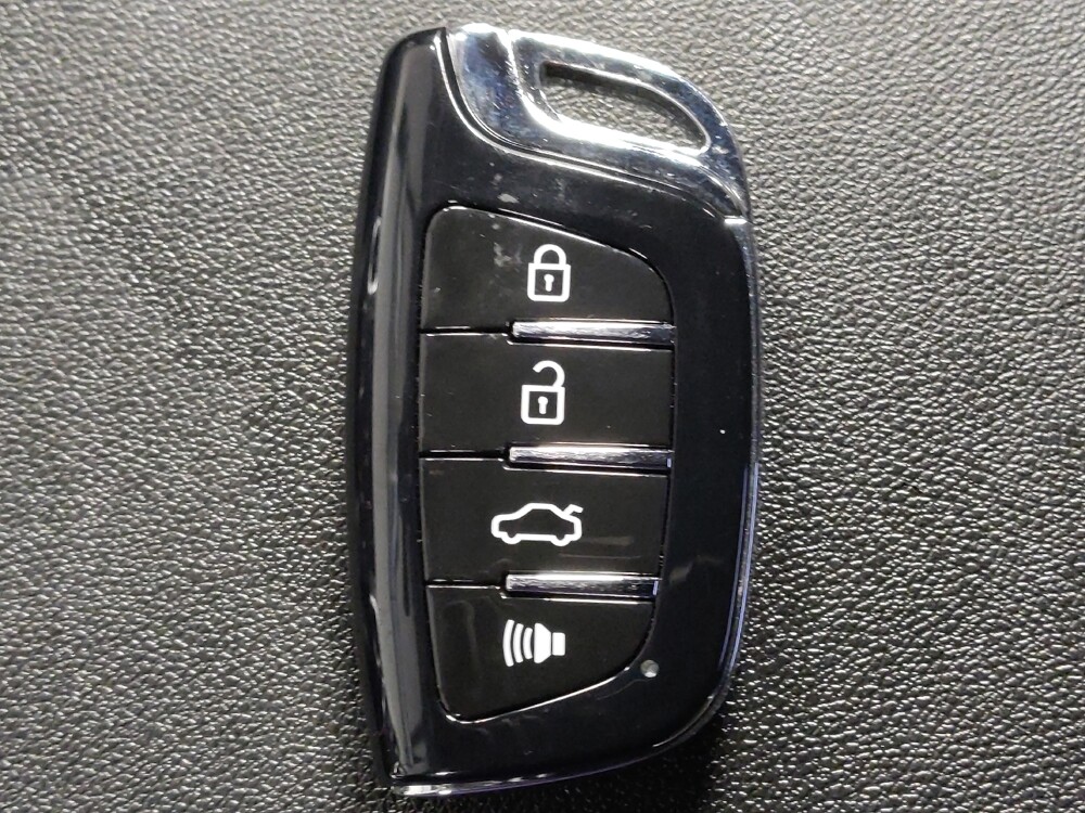 2022 Chevrolet Equinox in Houston, TX 77074 - 18143722 32