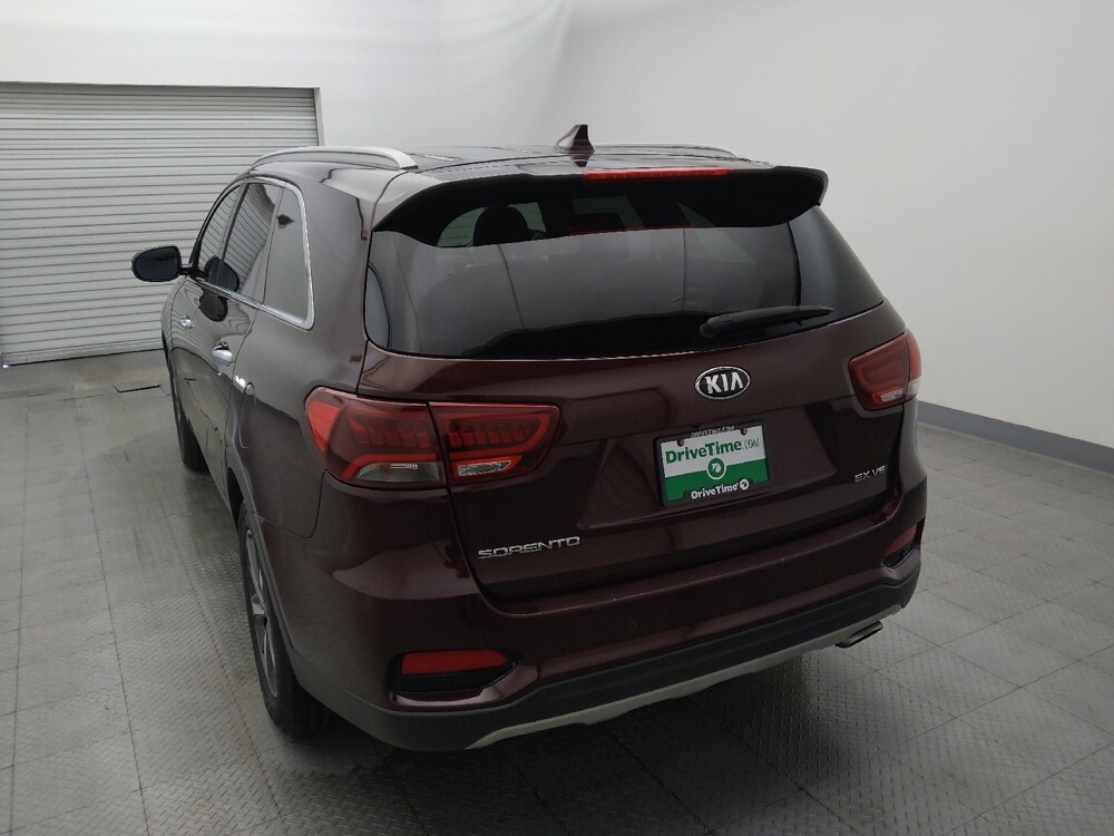 2019 Kia Sorento in Houston, TX 77034 - 18143723 6