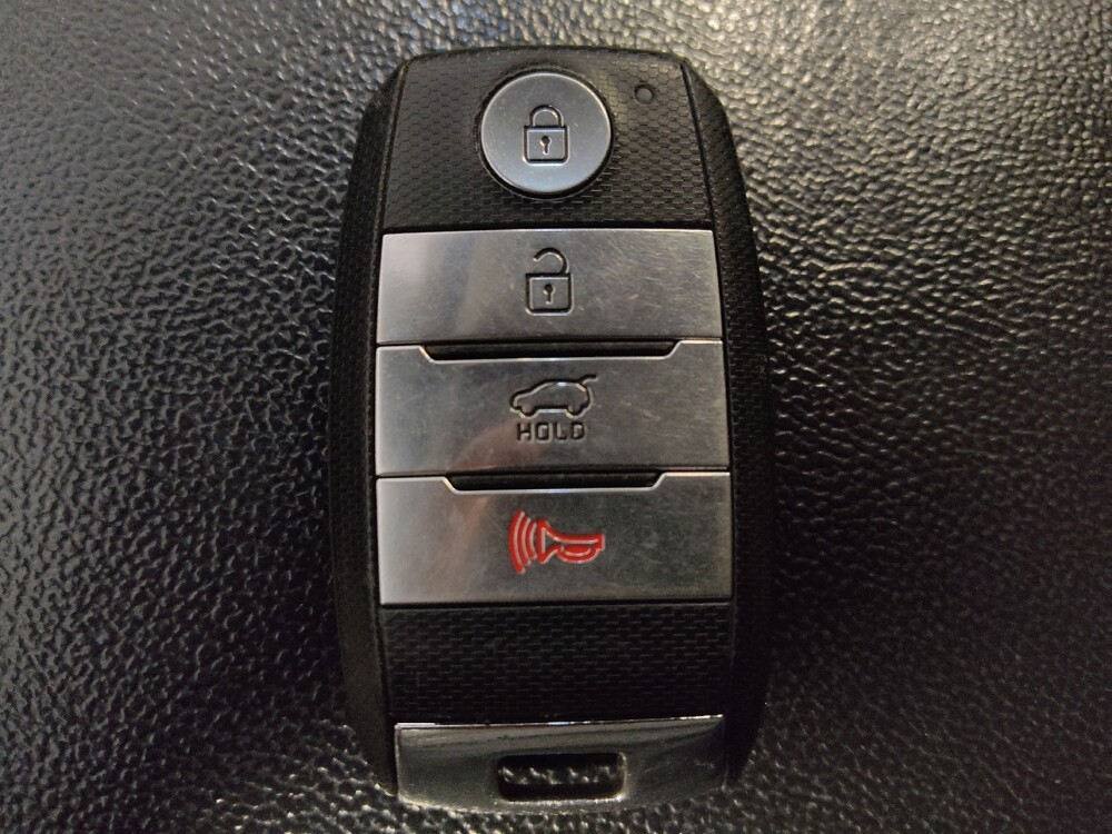 2019 Kia Sorento in Houston, TX 77034 - 18143723 32