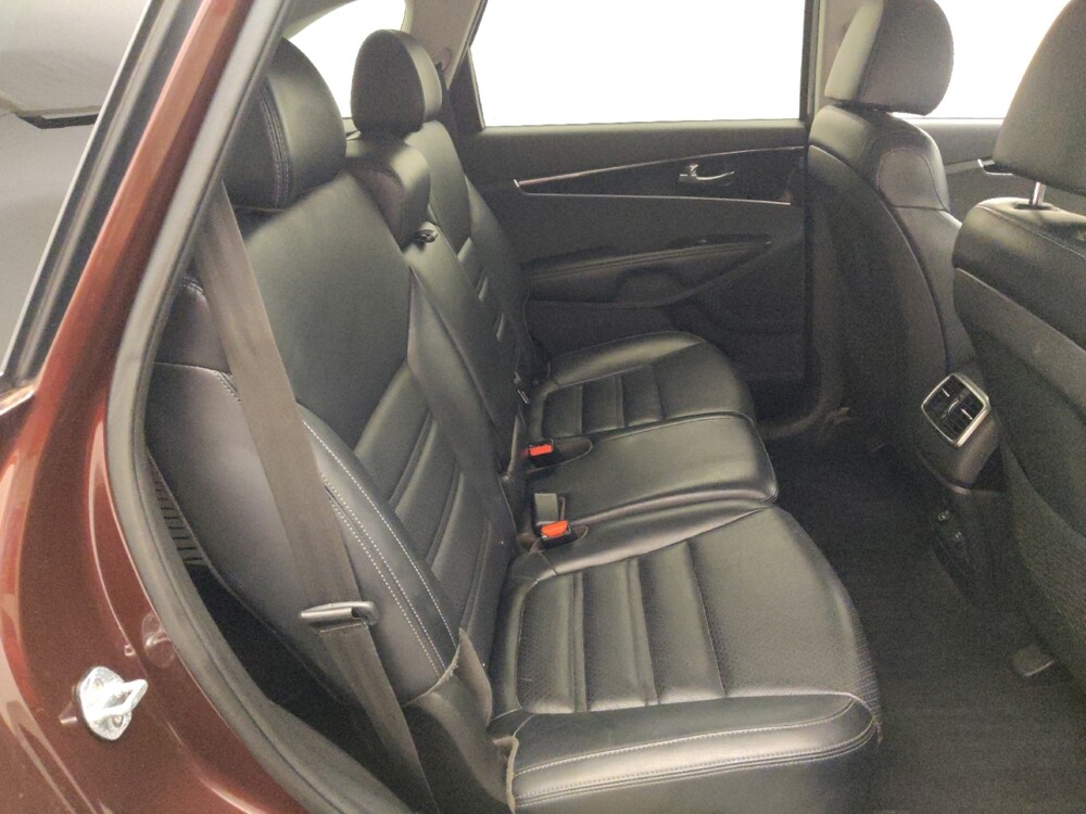 2019 Kia Sorento in Houston, TX 77034 - 18143723 19