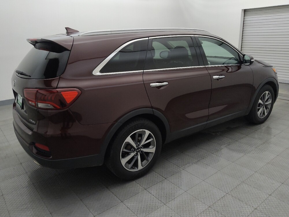 2019 Kia Sorento in Houston, TX 77034 - 18143723 10