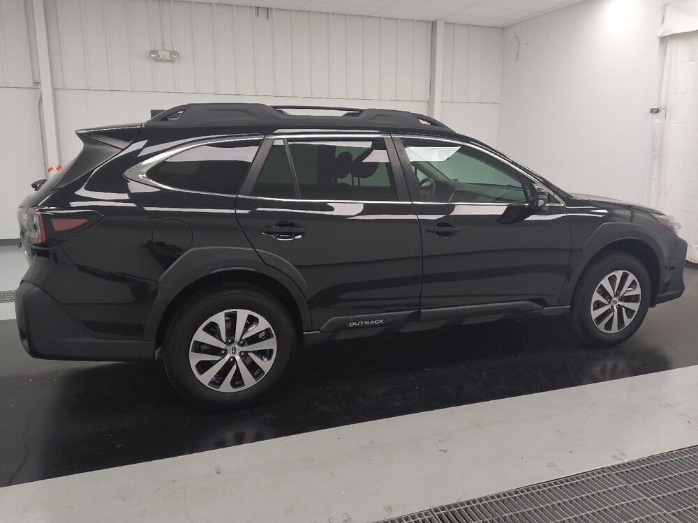2023 Subaru Outback in St. Louis, MO 63125 - 18143732 10