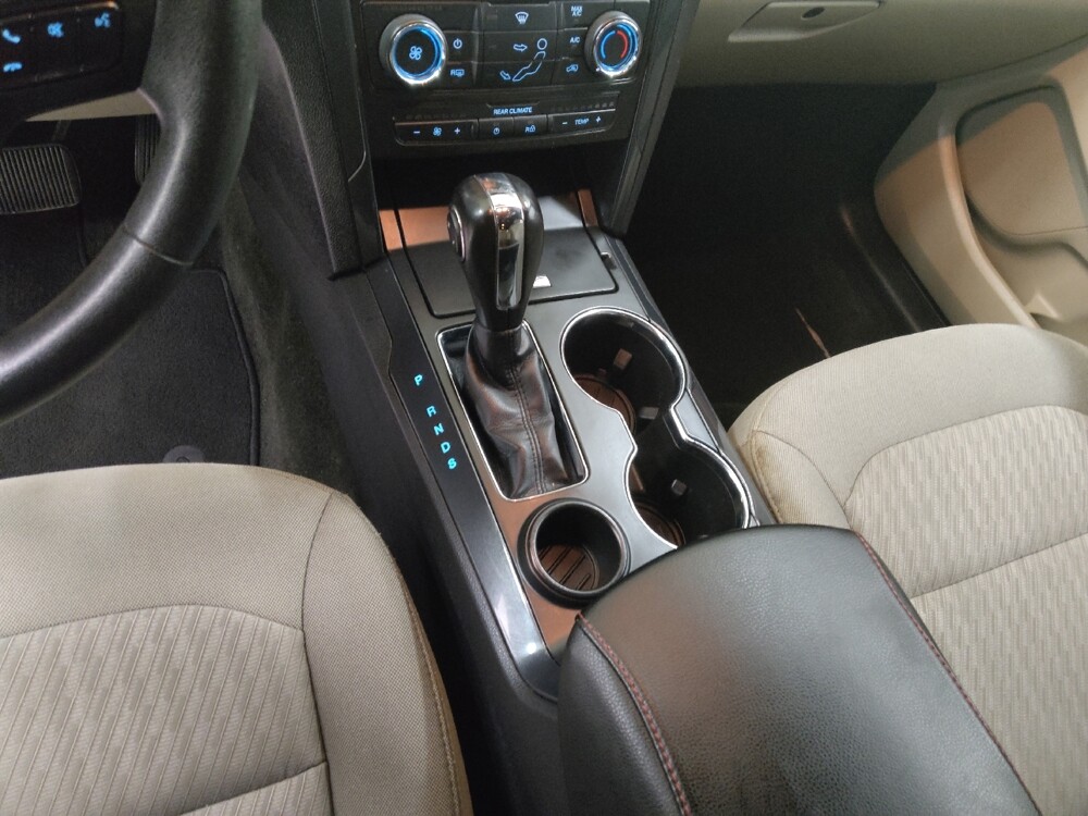 2018 Ford Explorer in St. Louis, MO 63136 - 18143735 26